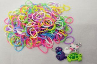 Expressions Girl D.i.y. Bracelet Rubber Bands 300 Pack with 3 Charms Toys & Games