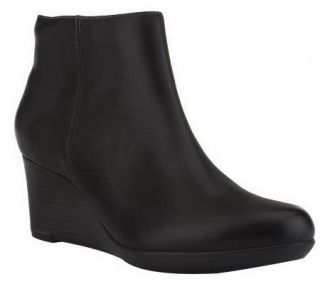 As Is Clarks Bendables Crystal Basil Leather Wedge Ankle Boots —