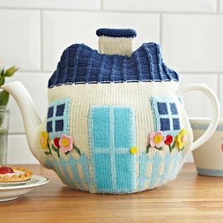 cottage knitted tea cosy by ulster weavers