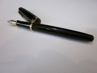 Executive Baoer 388 Black and Golden Arrow Iridium Medium Nib Fountain Pen 