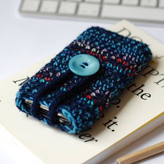 handmade chunky wool iphone case by toggle