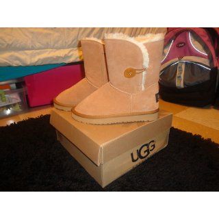 UGG Women's Bailey Button Boot Shoes