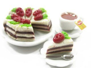 Dolls House Miniature Food 8 Cuts Slice Chocolate Strawberry Cakes Tea Set Supply Charms Deco Dollhouse Food   5542 