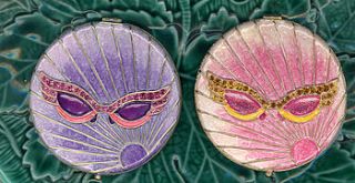 sun & sunglasses mirror compact by susanna freud