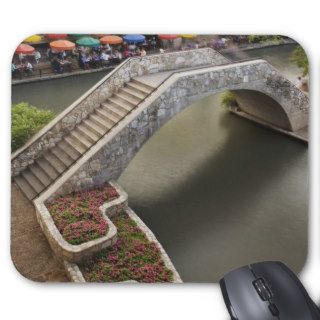 Outdoor cafe along River Walk and bridge over Mouse Pad