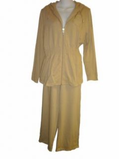 Free Spirit Women's Two Piece Outfit, Size Medium, Oatmeal