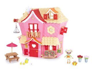 MGA Mini Lalaloopsy Sew Sweet House Playhouse with Exclusive Character Toys & Games