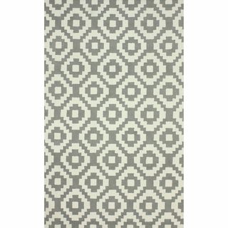 Nuloom Handmade Wool Pixel Trellis Grey Rug (76 X 96)