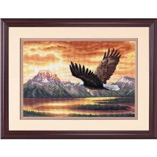 Dimensions Gold Collection Silent Flight 16'' x 11'' Counted Cross Stitch Kit