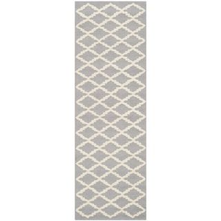 Safavieh Handmade Moroccan Cambridge Silver/ Ivory Wool Rug (26 X 12)
