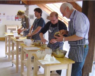 Artisan Pork Pie and Piccalilli Course for One      Experience Days