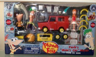 Disney Park Phineas and Ferb Moms Car Racer Playset NEW 