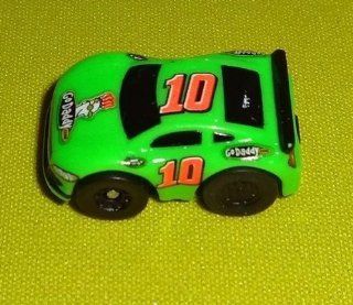 NASCAR NANOSPEED   Danica Patrick #10 (Stewart Haas Racing) Pullback Vehicle Figure Toys & Games