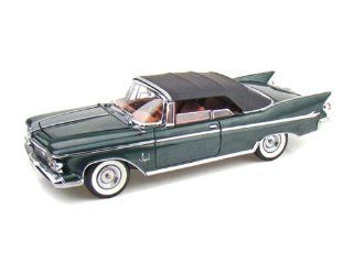 1961 Chrysler Imperial Crown 1/18 Green Toys & Games