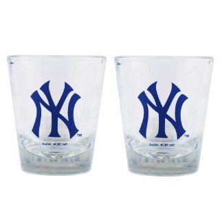 New York Yankees Shot Glasses Set of 2 Kitchen & Dining