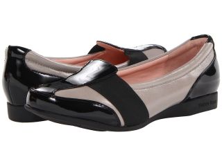 Taryn Rose Taurus Womens Flat Shoes (Black)