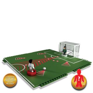 Character Building Sports Stars Penalty Shoot Out with 2 Figures      Toys