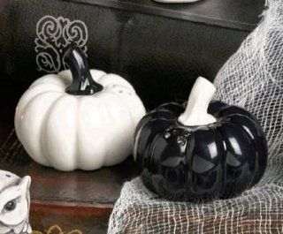 Black & White Pumpkin Mini Salt and Pepper Shaker Set, Halloween Kitchen & Dining
