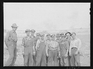 Photo Blasting crew, foreman. Albany Mine near Bovey, Minnesota   Prints