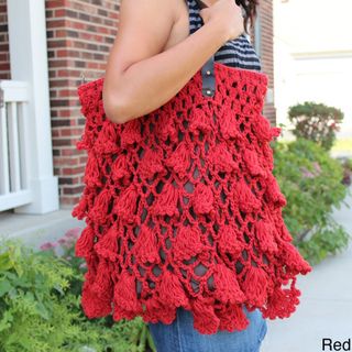 Handmade Red Crochet 'Fluttery Skrit' Handbag (Thailand) Shoulder Bags
