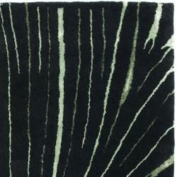 Handmade Soho Black/ Green New Zealand Wool Rug (5' x 8') Safavieh 5x8   6x9 Rugs