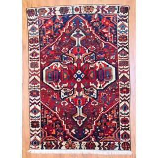 Persian Hand knotted Bakhtiari Red/ Ivory Wool Rug (4'7 x 6'8) 5x8   6x9 Rugs