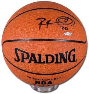 Raymond Felton Autographed Basketball (UDA)  Sports Related Collectibles  Sports & Outdoors