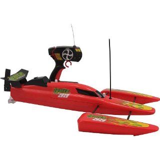 REMOTE CONTROL Ignite Racing 99 Speed Boat   Red or black color sent at random Toys & Games