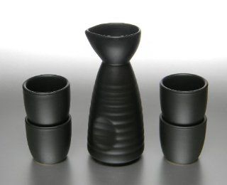 Sake Set Porzellan 5 teilig schwarz (B Ware mit kleinen Glasurfehlern) Küche & Haushalt