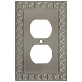 Stanley National Hardware Pinnacle 20 Amp Single Outlet   Satin Nickel DISCONTINUED V8046 SGL OUTLET PLATE S