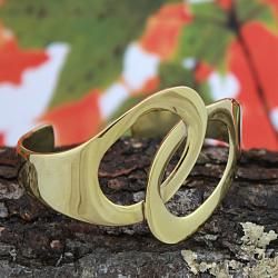 Handcrafted Tumbaga Interlocking Oval Cuff Bracelet (Mexico