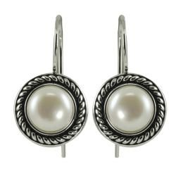 Pearls For You Sterling Silver White Freshwater Pearl Earrings (7.5 8