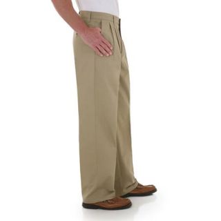 Wrangler Men's Advanced Comfort Pleated Pants