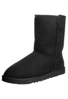 UGG CLASSIC SHORT   Winter boots   black